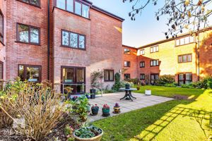 Photo 13- click for photo gallery